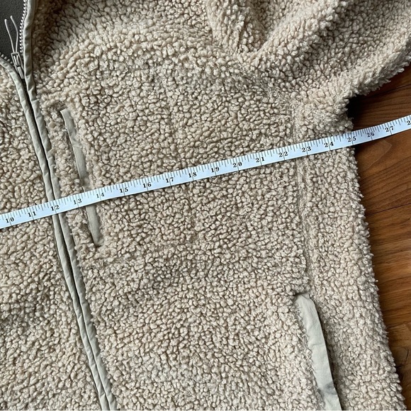 Abercrombie & Fitch Sherpa Full Zip Jacket - Picture 7 of 10